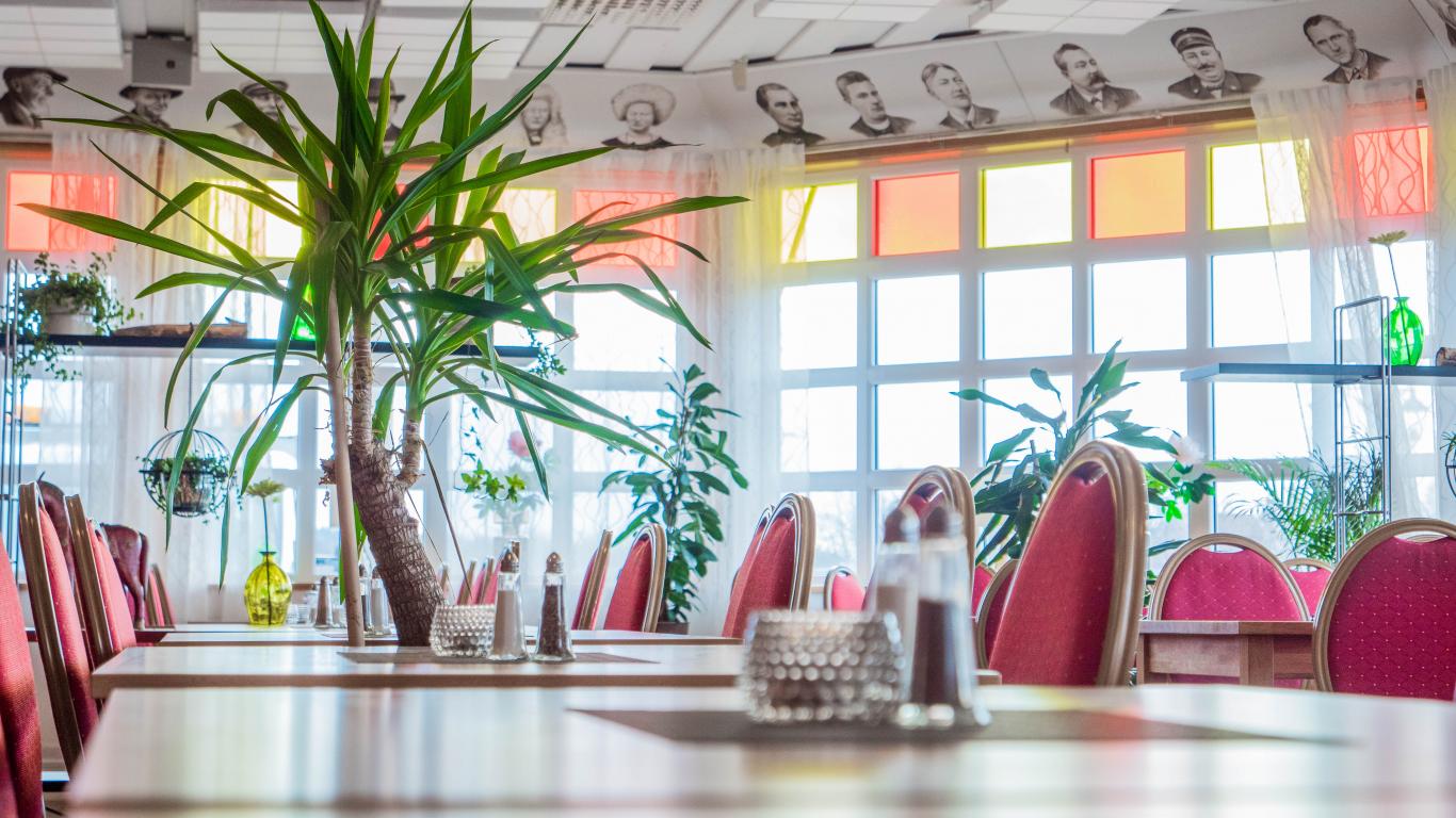 Björkbackens restaurang, på karaktärshotellet i Vimmerby med närhet till Astrid Lindgrens Värld.